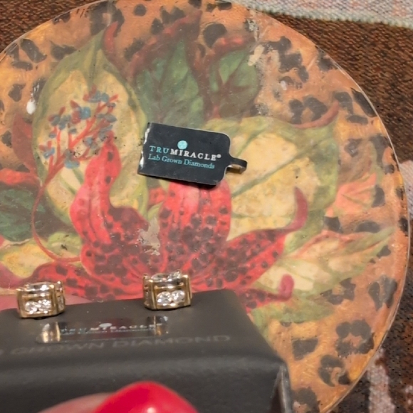 TRuMiracle 14k Yellow And 1 CTTW Lab Diamonds Stud Earrings - Picture 6 of 7